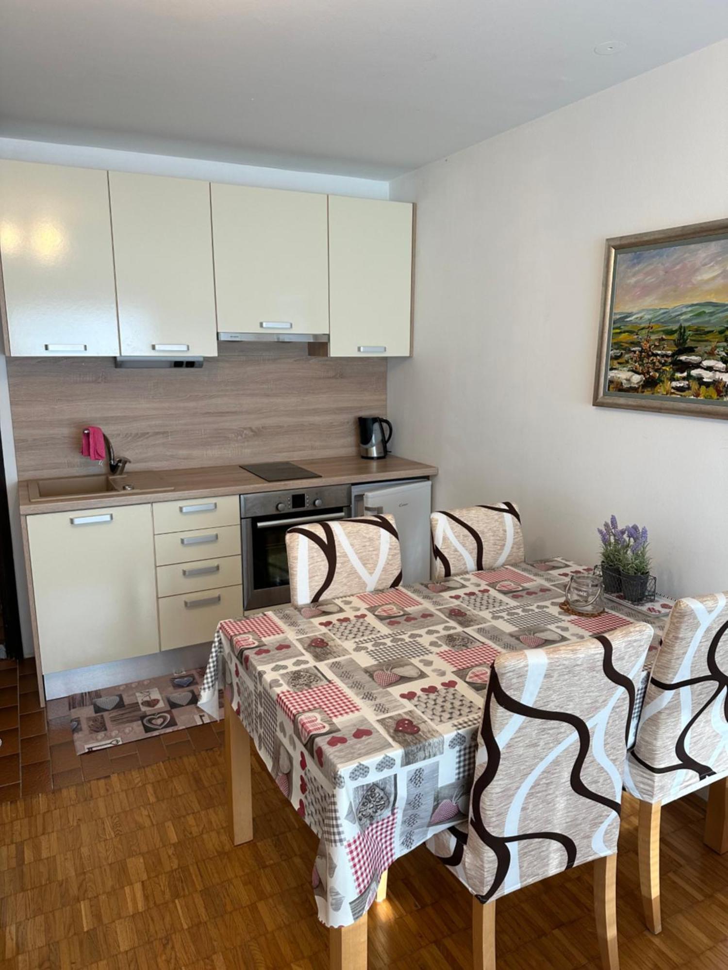Retro Apartments Kaninska Vas Bovec Extérieur photo
